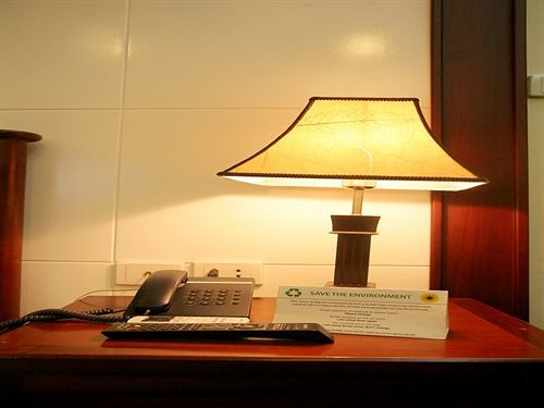 Huyen Chau Hotel Hanoi Exteriör bild